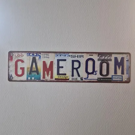 Gameroom Apartment *